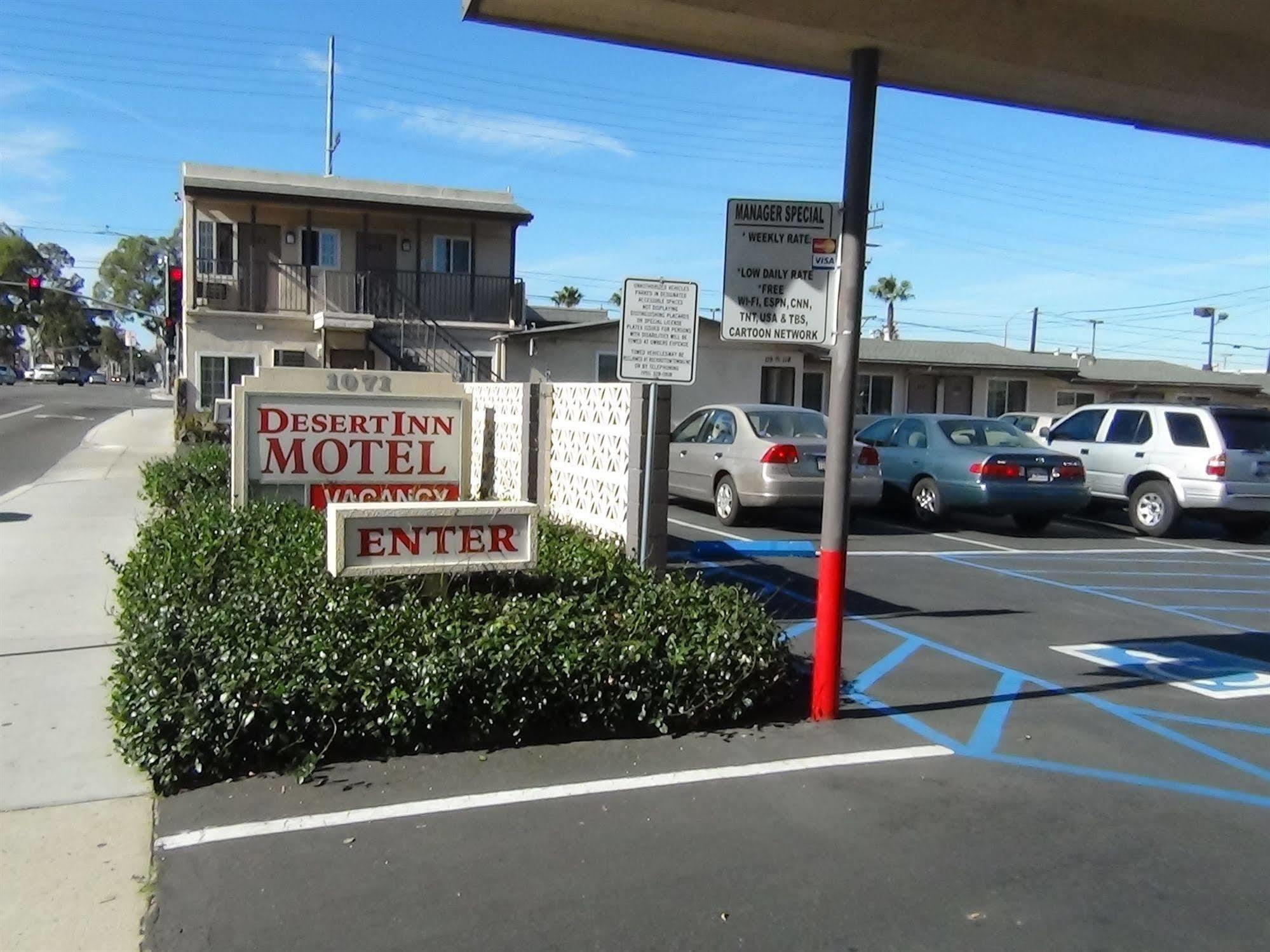 Desert Inn Motel Корона Экстерьер фото